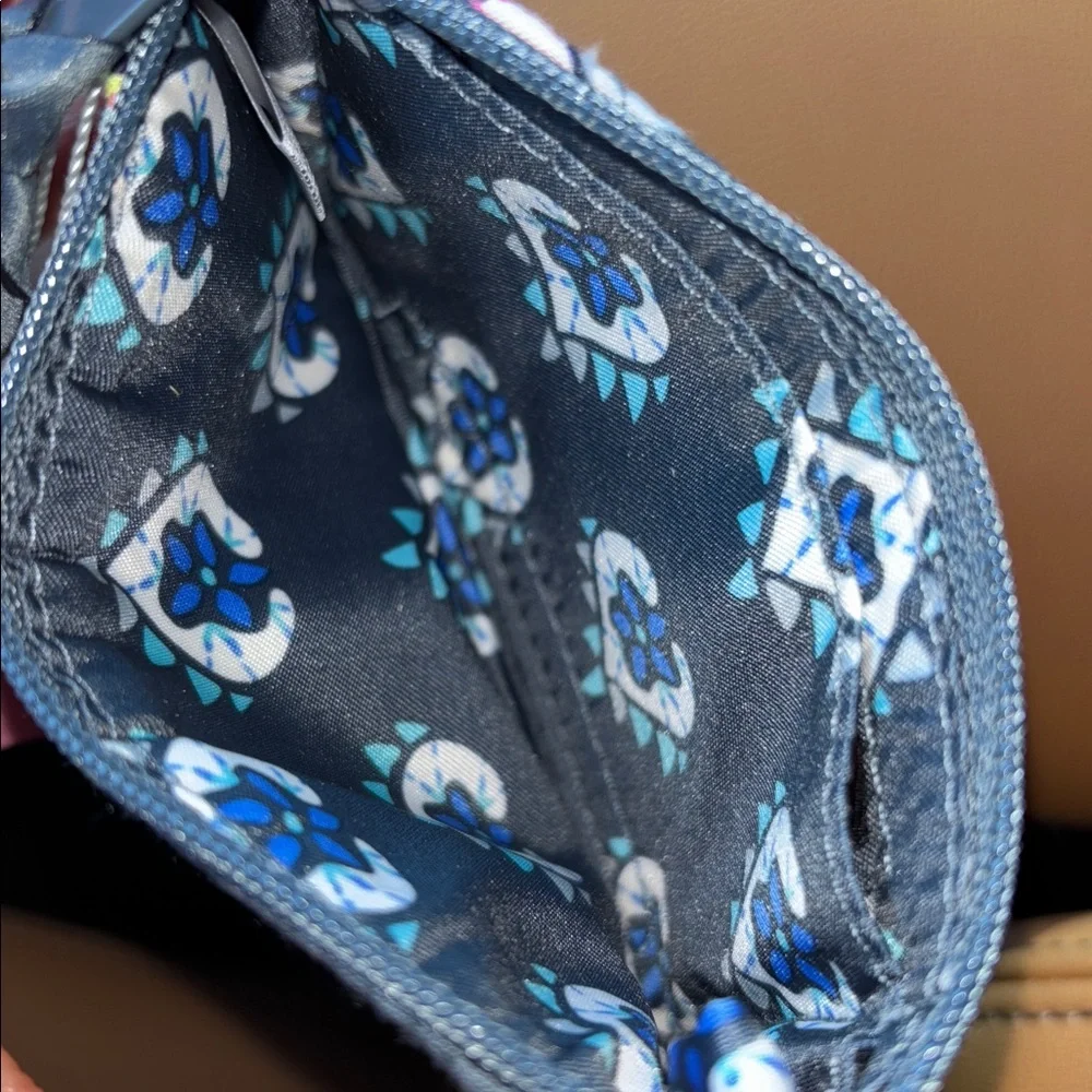Vera Bradley Iconic Zip ID Case